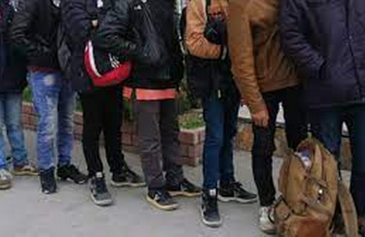 Kırklareli'nde 27 düzensiz göçmen yakalandı