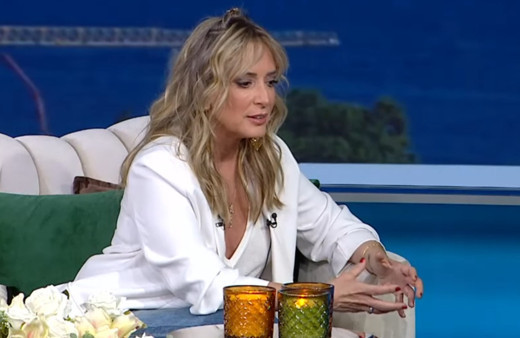 "Hüznü büyük olanın kahkahası göğü delermiş"