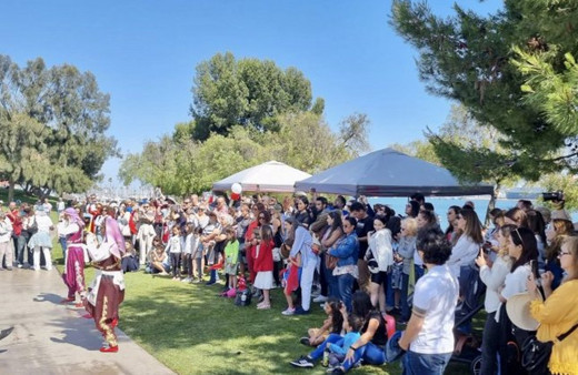 ABD'li arama kurtarma ekibi, California Türk Festivali'ne katıldı