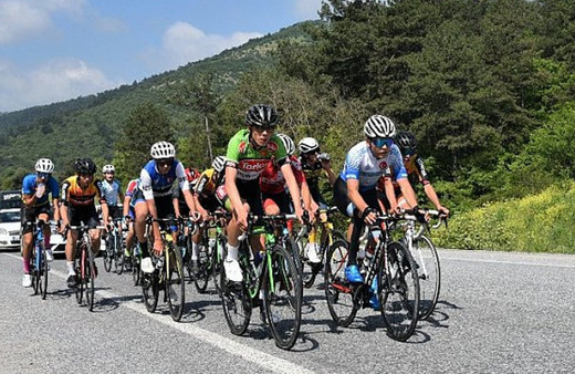 Torku Şekerspor, 2. Etap Puanlı Yol Yarışları'nda Bayanlar Kategorisi'nde şampiyon oldu