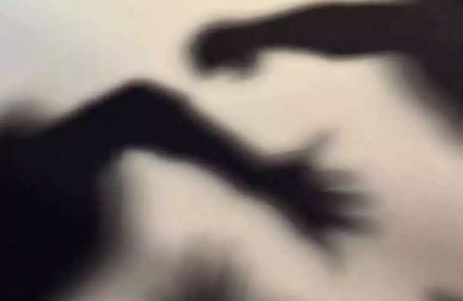 Kocaeli'deki eğitim sendikaları, okul müdürünün darbedilmesini protesto etti