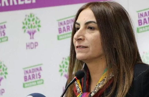 Aysel Tuğluk hakkındaki hapis cezasının infazı bir yıl süreyle geri bırakıldı