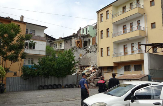 Ekipleri harekete geçiren ihbar: Malatya'da hasarlı binadan gelen sesler korkuttu!