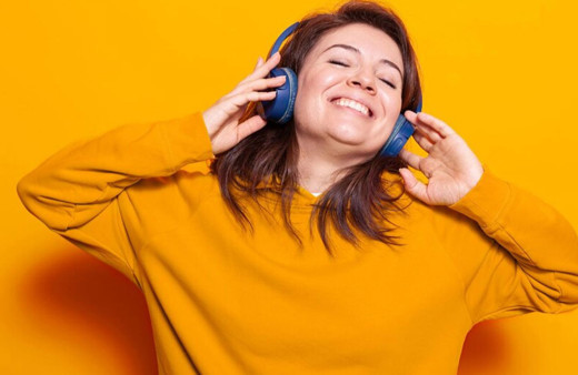 Kulaklıklar büyük konfor ancak sağlığı tehlikeye atıyor!