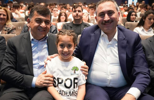 7 yaşındaki Masal, satrançta Avrupa Şampiyonu oldu