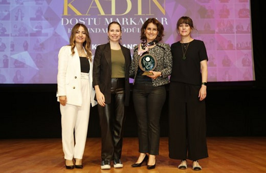 Koçfinans Turuncu Kanatlar İyilik Hareketi ilk yılında ödül kazandı