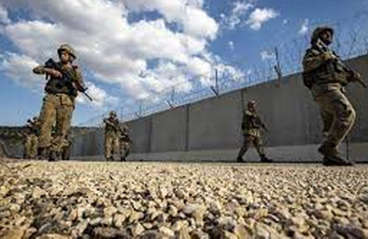 Türkiye'den Yunanistan'a yasa dışı yollarla geçmeye çalışan 4 kişi yakalandı