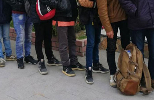 Antalya'da 56 düzensiz göçmen yakalandı