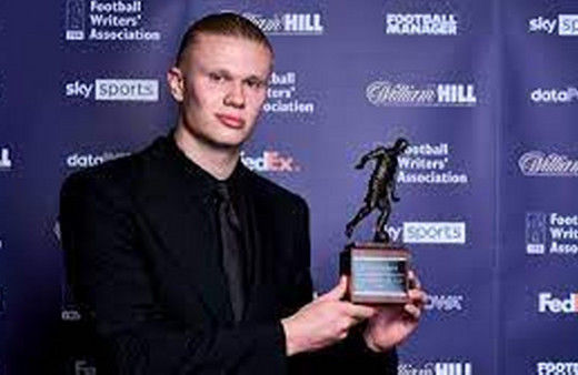 Premier Lig'de yılın futbolcusu Haaland