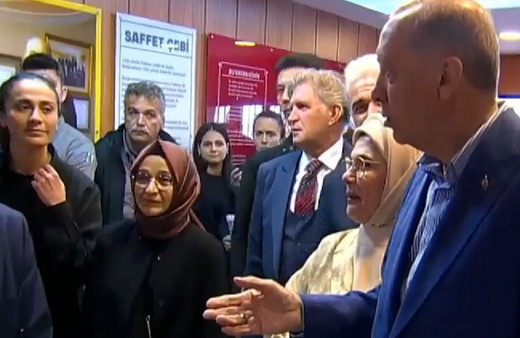 Cumhurbaşkanı Erdoğan oy kullanırken bağırdı! Erdoğan 'ne oluyor' diye sordu