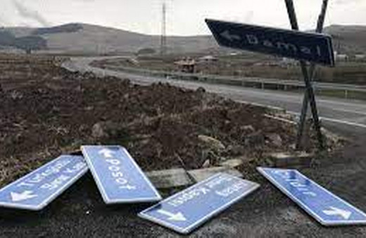 Ardahan'da sağanak ulaşımı aksattı