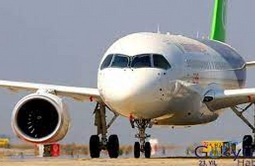 Çin'in yerli üretim yolcu uçağı "C919" ilk ticari seferini yaptı