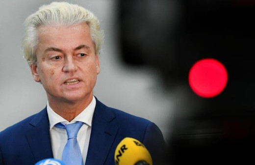 Hollanda'da aşırı sağ-merkez sağ koalisyonu kuruldu
