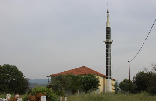 İlginç ama gerçek! Asırlardır devam eden gelenek: Bu köydeki cami bayram yüzü görmüyor!