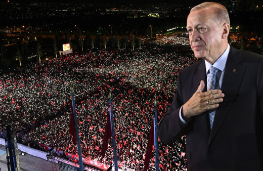 Erdoğan kazandı, yüzbinler Külliyeye akın etti! Balkon konuşmasına yoğun ilgi: Alan hınca hınç doldu taştı!