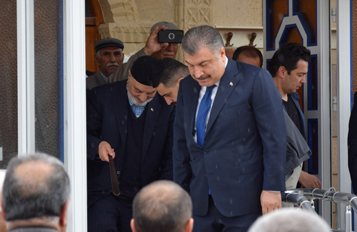 Sağlık Bakanı Fahrettin Koca'nın acı günü! Anneannesi Sultan Yaylalı son yolculuğuna uğurlandı