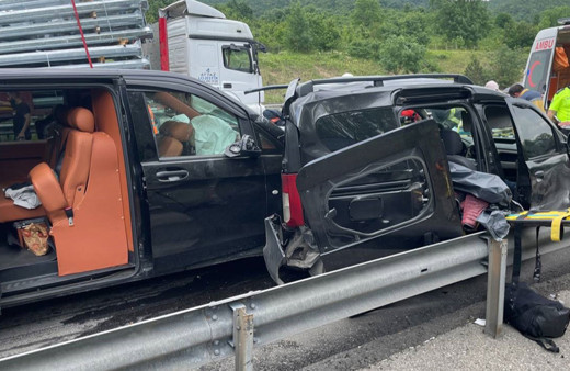 Düzce'de otobanda trafik kazası! 2 kişi öldü, 2 kişi yaralandı!