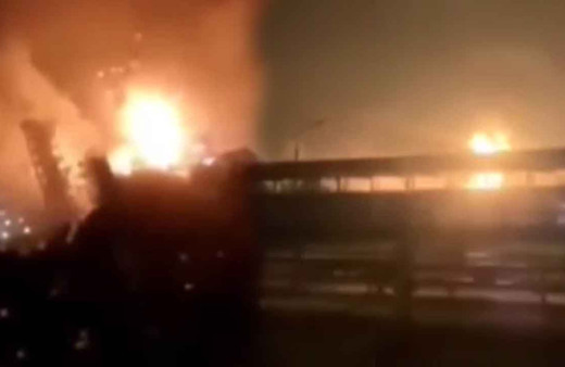 Rusya'da petrol tesisine İHA saldırısı! Görüntüler yayınlandı, patlama anı kamerada!