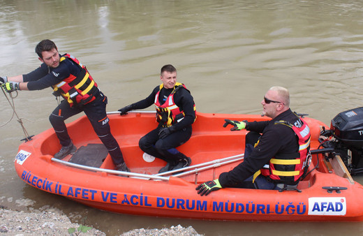 Bilecik'te 13 gün önce kaybolan kişi, Sakarya Nehri'nde aranıyor