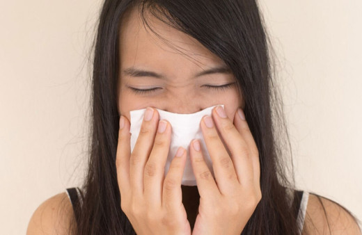 Hava bir ısınıp bir soğuyor! Üst solunum yolu hastalığına dikkat!