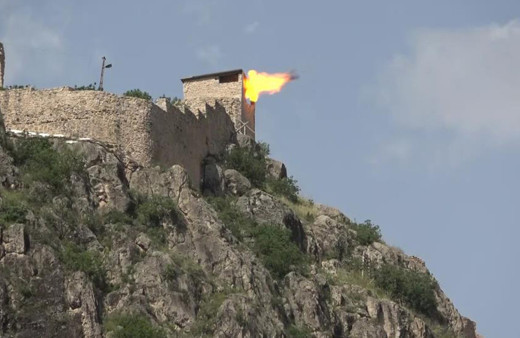 Amasya’da Cumhurbaşkanı Erdoğan için kaleden top atışları yapıldı