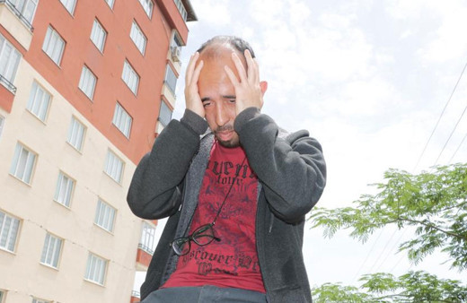 Engelli depremzede bu sözlere kandı! Hayatı karardı