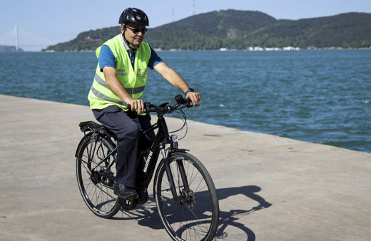 Bisiklet kullanıcıları İstanbul'da dertli! Güvenli yolların artırılmasını istiyorlar