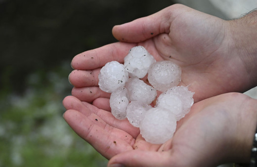 Ankara'da sağanak ve dolu etkili oldu