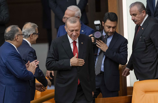 Erdoğan'dan yeni vekillere ilk talimat! Maaş zamlarını hemen halledin! Başörtü yasası da geliyor