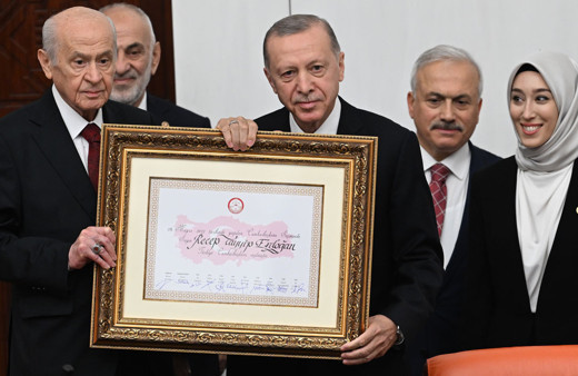 Cumhurbaşkanı Erdoğan Meclis'te yemin etti! Resmen göreve başladı