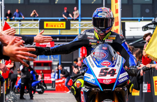 Milli motosikletçi Toprak Razgatlıoğlu, İtalya'da 3. oldu