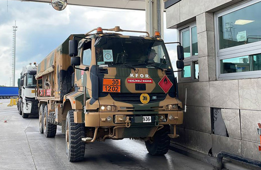 Kosova'ya gidecek Mehmetçik'in kullanacağı araçların intikali başladı