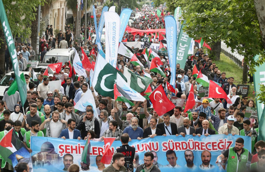 "Mavi Marmara" saldırısının 13. yılı nedeniyle yürüyüş düzenlendi
