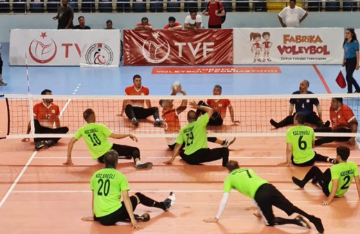 Oturarak Voleybol Süper Ligi'nde Karadeniz Ereğli Belediyespor şampiyon oldu