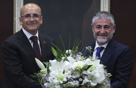 "Kabine beklediğimden iyi çıktı!" diyen Fatih Altaylı'nın Mehmet Şimşek sözleri olay