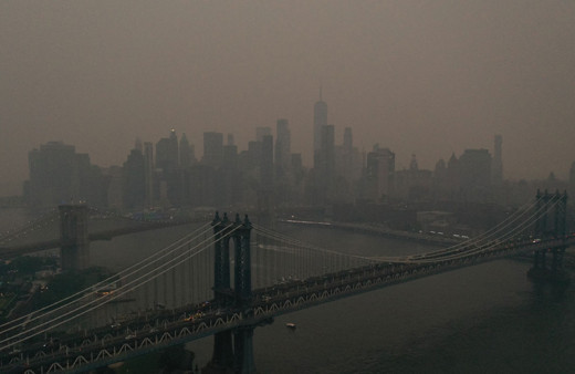 New York'u duman bastı! Kanada'daki orman yangınlarının dumanı ABD'yi etkiliyor!
