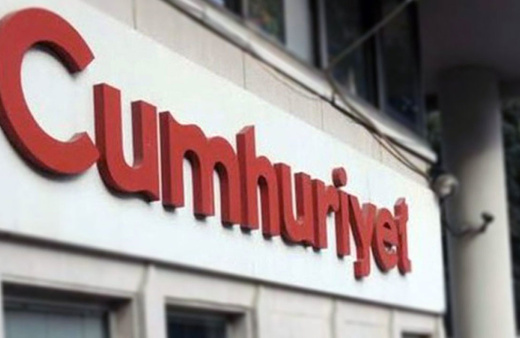 Cumhuriyet Vakfı'ndan Cumhuriyet gazetesi yönetimine suç duyurusu: Çikolata kutusunda gelen paralar