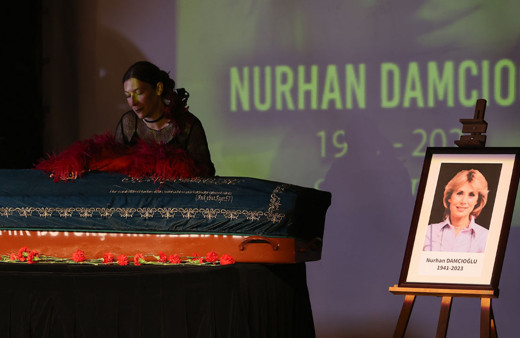 "Kanto kraliçesi" Nurhan Damcıoğlu, son yolculuğuna uğurlandı