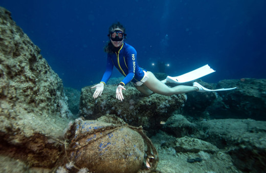Dalış rekortmeni Şahika Ercümen, Kaş'ta "sıfır atık dalışı" yaptı