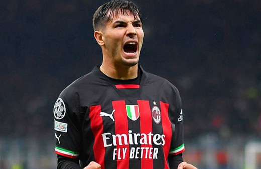 Brahim Diaz, Real Madrid’e geri döndü ve sözleşmesini uzattı