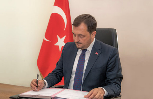 Cüneyt Yüksel ve Melek Mosso olayı nedir? Cüneyt Yüksel'in AK Parti'den neden ihracı istendi?