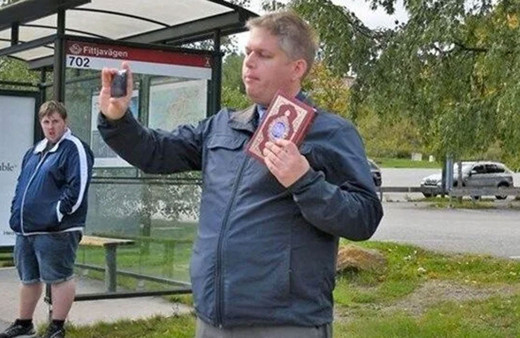 İsveç'te Kur'an-ı Kerim yakma yasağı kaldırıldı