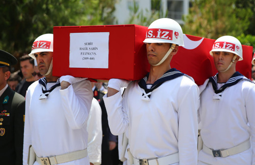 Şehit Piyade Uzman Çavuş Halil Şahin Mersin'de toprağa verildi