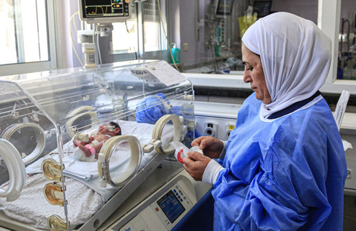 Hapishanedeki adam 'sperm kaçırma' yöntemiyle dördüz babası oldu! Fetva verilmişti...