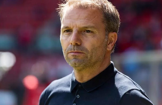 Ajax, teknik direktörlük için Maurice Steijn ile anlaştı