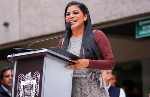 Ölüm tehditleri alan belediye başkanı askeri üste yaşamaya başladı