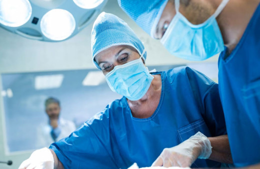 Sünneti hafife almayın! Uzmanlar uyarıyor: Sünnet cerrahi bir işlemdir!