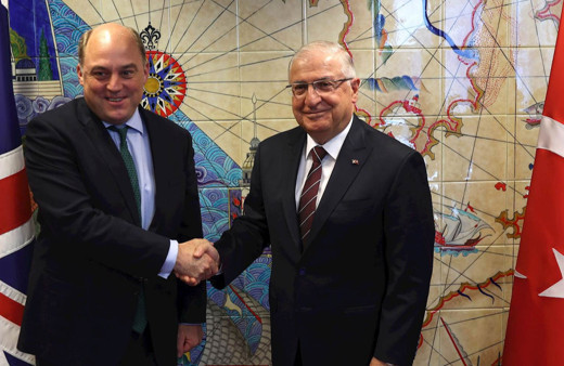 Yaşar Güler, İngiltere Savunma Bakanı Wallace ile görüştü