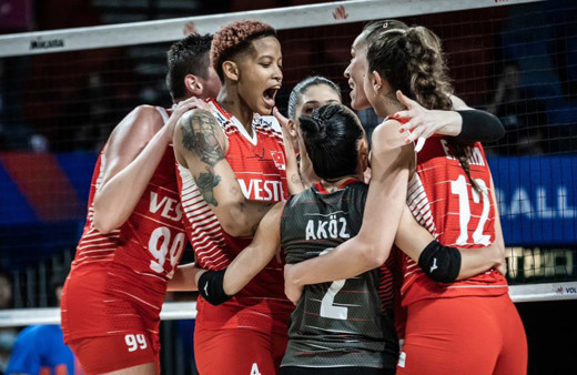 Filenin Sultanları Kanada'ya set vermedi! Yedinci maçta beşinci galibiyet...