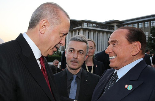 Erdoğan'dan İtalyan gazetesine Berlusconi yazısı: "Siyasi yasağıma dünyada ilk itiraz edendi"